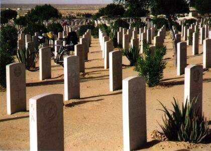 Kriegsgräber aus dem 2. Weltkrieg in Alamein, Ägypten