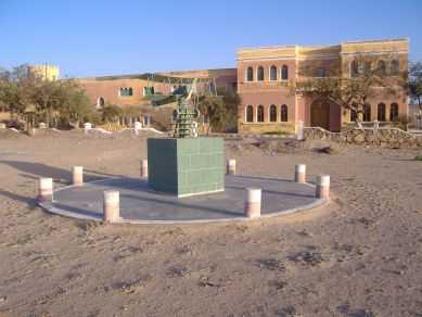 Tarfaya am Cap Juby, Marokko: Denkmal für Antoine de Saint-Exupéry