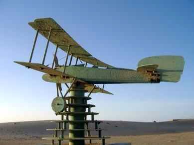 Tarfaya am Cap Juby, Marokko: Denkmal für Antoine de Saint-Exupéry