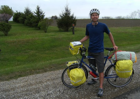 John, kanadischer Radler aus Windsor auf dem Weg nach Louisianna und Kalifornien, auf dem Talbot Trail, Ontario, Kanada