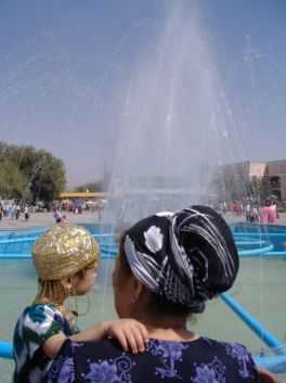 Am Nationalfeiertag in Tadschikistan
