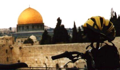 Fahrrad vor Westmauer und Felsendom in Jerusalem, Palästina/Israel