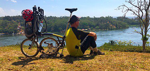 Source of the Nile Resort: View with cyclist