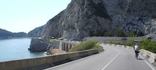 Ligurische Küste: Caps, Buchten, Tunnel...