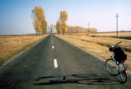 Augusta Herrenrad auf Landstraße in Ungarn