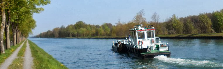 Schiffsverkehr auf dem Dortmund-Ems-Kanal im Münsterland