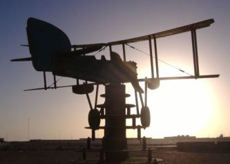 Denkmal für Antoine de Saint-Exupéry in Tarfaya