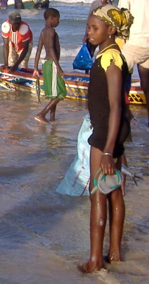 Fischermädchen in Yoff/Dakar, Senegal