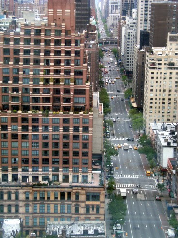 Blick auf die 1st Avenue von der deutschen UN-Vertretung in New York, USA