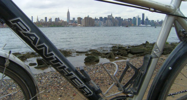 Panther Dominance Trekking und Manhattan, New York, USA