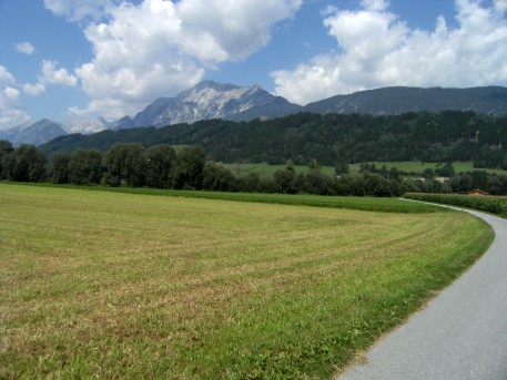 Inntal-Radweg: Blick auf das Karwendel