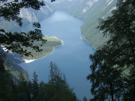 Blick auf den Königssee beim Abstieg vom Kärlingerhaus