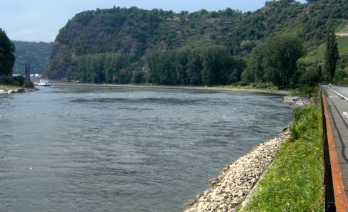 Der Loreley-Felsen von Süden