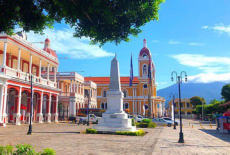 Granada: Plaza de la Catedral, Nicaragua