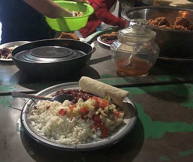 Gallo Pinto: Reis mit Bohnen als Abendessen, Somotillo, Nicaragua