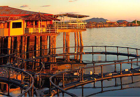Abendstimmung im Hafen von San Lorenzo