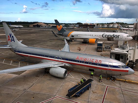 Airport San Juan, Puerto Rico: Condor, American, JetBlue
