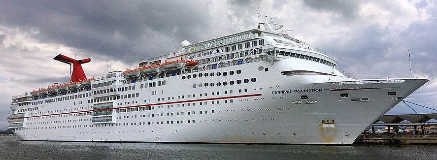 Carnival Fascination im Hafen von San Juan, Puerto Rico