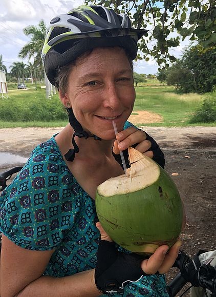 Miri and the Coconut