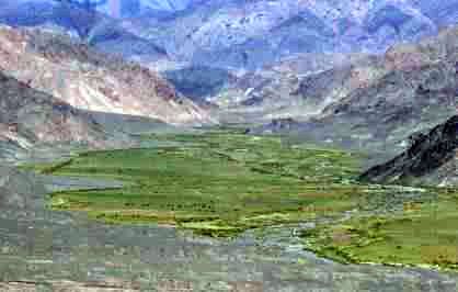 Grün-Rotes Berglandschaft in China