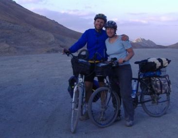 Christoph Gocke und Mirjam Müller auf dem Taldyk Pass (3615 m)