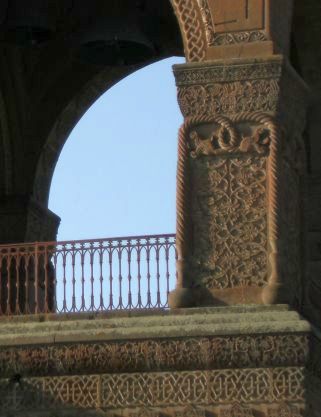Detail Glockenturm, Kathedrale in Etschmiadsin (Echmiadzin, Ejmiatsin, Echmiatsin), Armenien