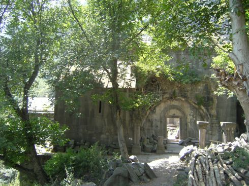 Kloster Kobair (Kobayr; 10.-13. Jh.) beim Dorf Kober (Khober), Armenien