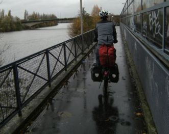 Bahnbrücke über die Seine