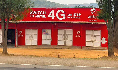 Switch to Airtel: 4G-Mobilfunk-Werbung in Uganda