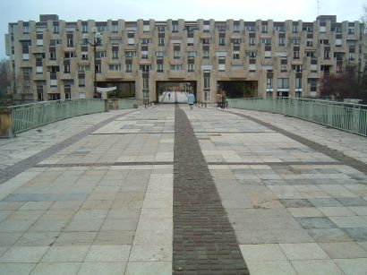 Moderner Wohnblock in Metz