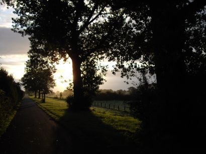 Sonnenaufgang über der Ruhr bei Schwerte-Geisecke; Foto: Gudrun Klessinger