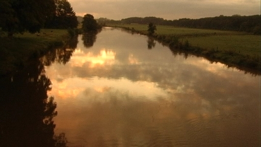 Sonnenaufgang über der Ruhr bei Schwerte-Geisecke