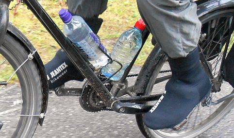 Radfahren im Regen mit Jeantex Bikewear Überschuhen