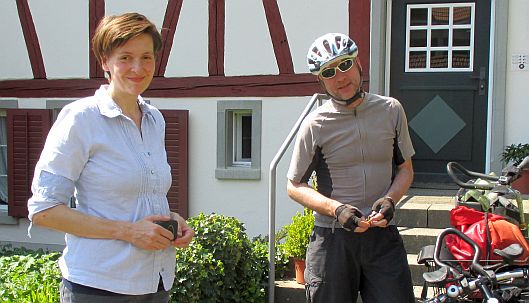 Gudrun und Chris on the Bike in Wettingen