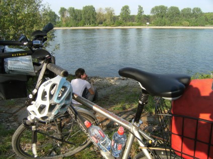 Erste Pause bei Rhein-Kilometer 471